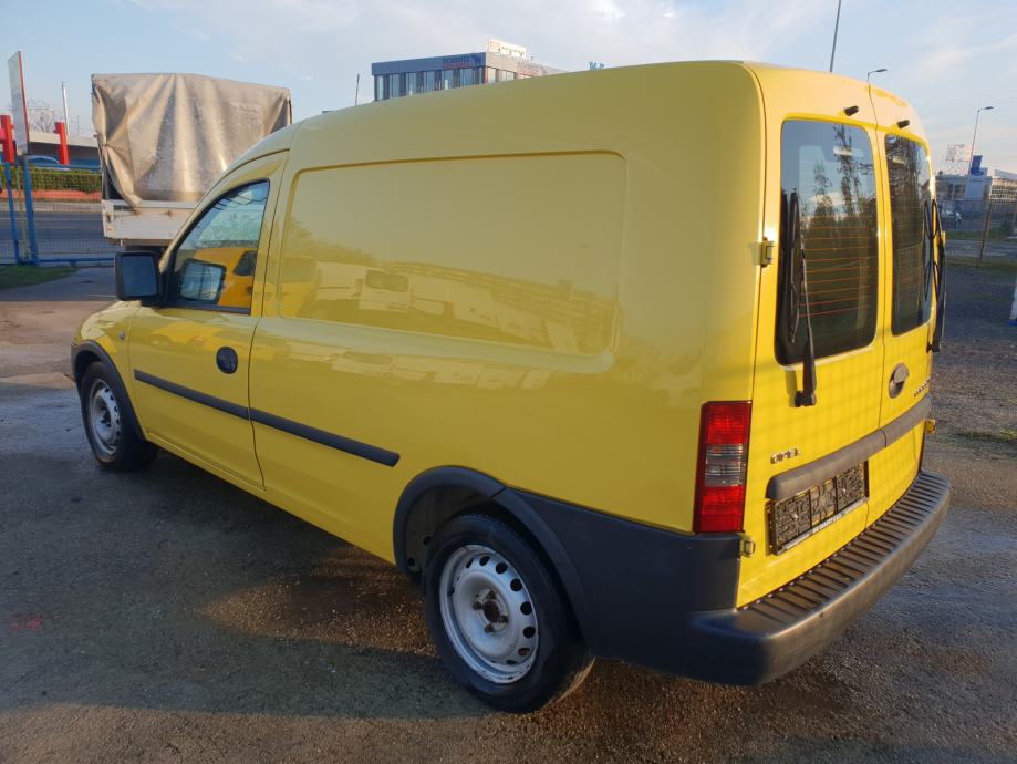 2010 opel combo