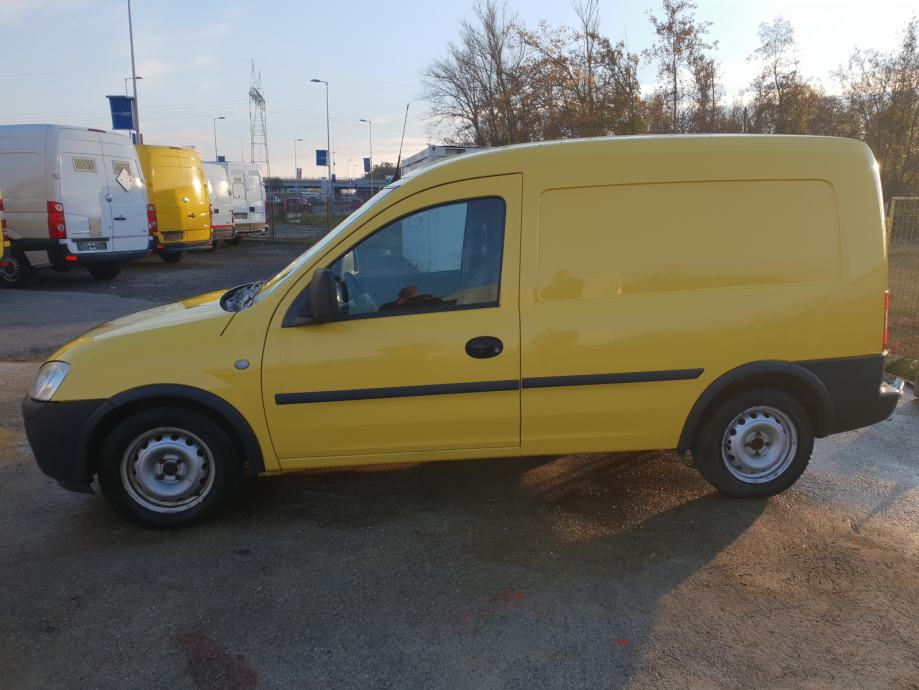 2010 opel combo