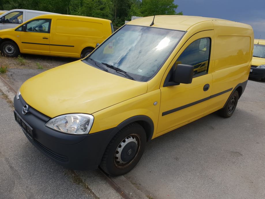 2010 opel combo