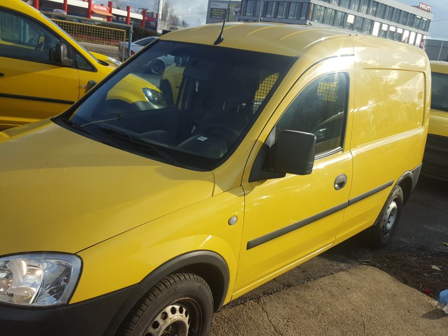 2010 opel combo