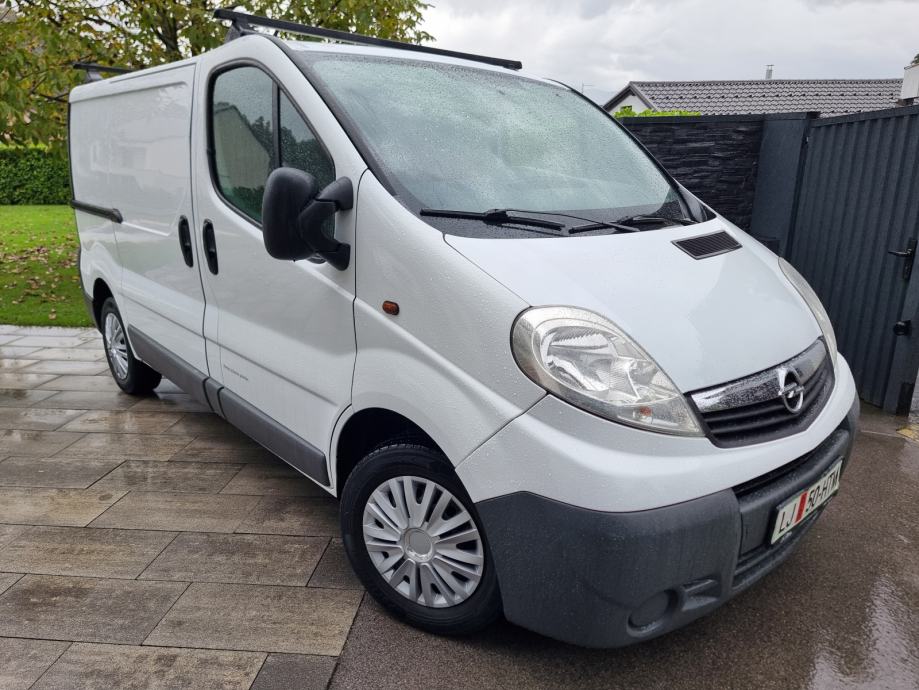 Opel Vivaro 2.0 CDTI KLIMA, 2011 god.