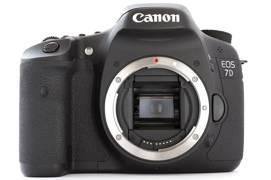 CANON EOS 7D FOTOAPARAT + GRIP ***DO 24 RATE*** R1!