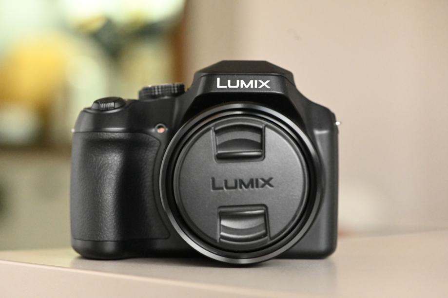 Panasonic Lumix DC-FZ82D