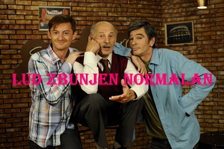 Lud, zbunjen, normalan