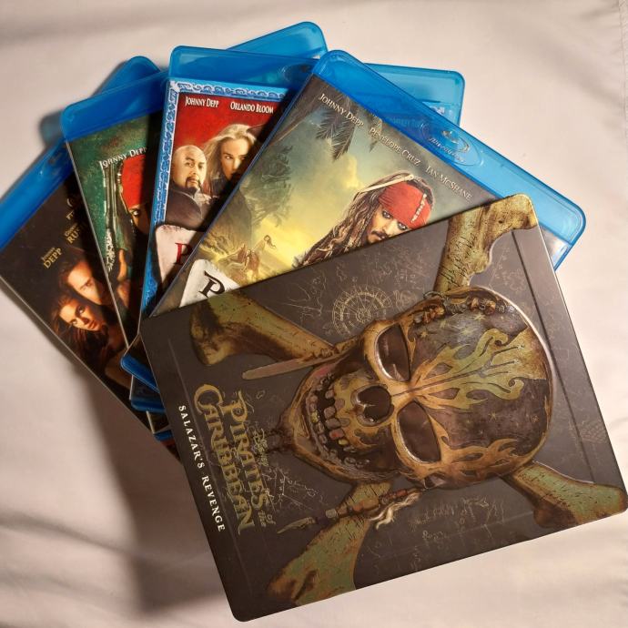 PIRATES OF THE CARIBBEAN 1 - 5 blu ray kolekcija