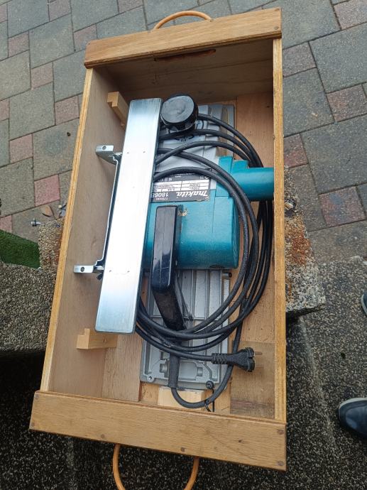 Makita 1806b