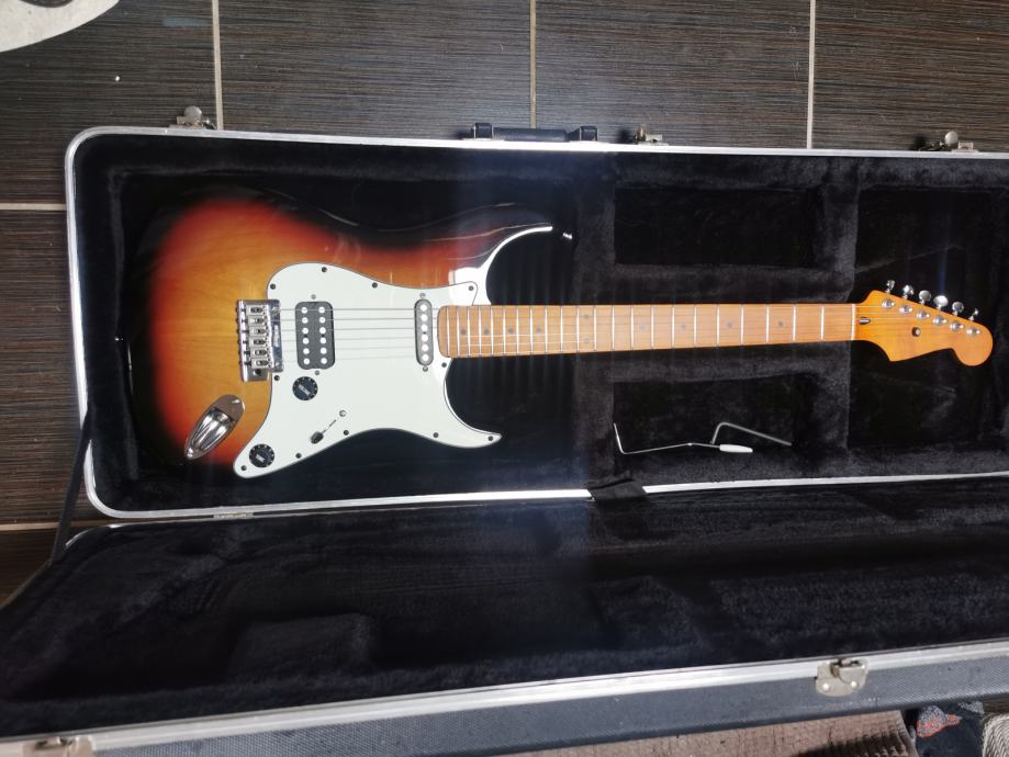 Custom strat