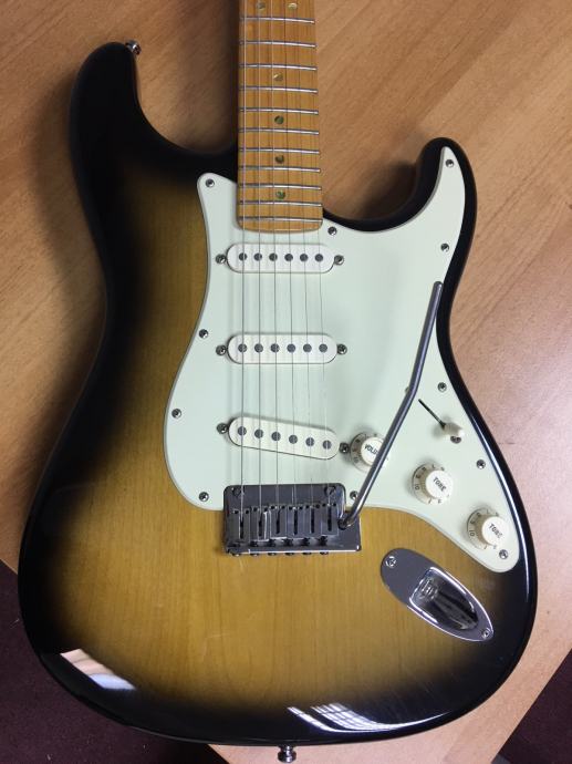 Nexia stratocaster 270