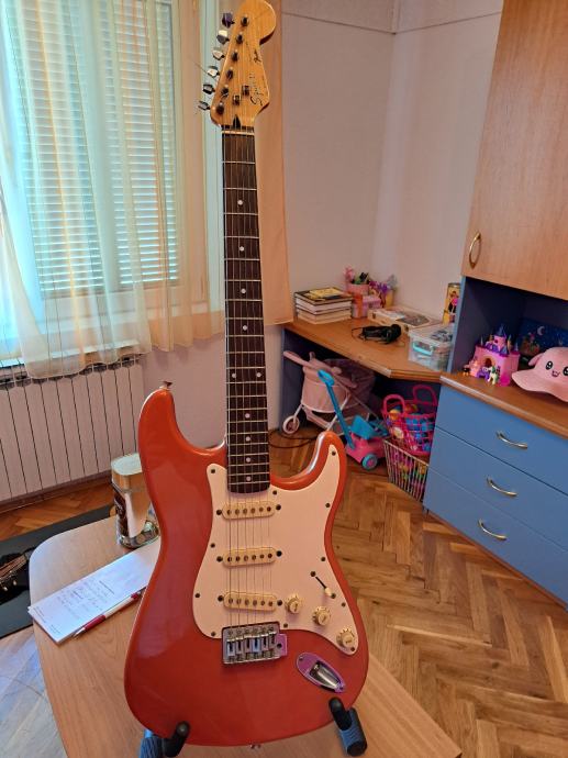 Fender squier stratocaster