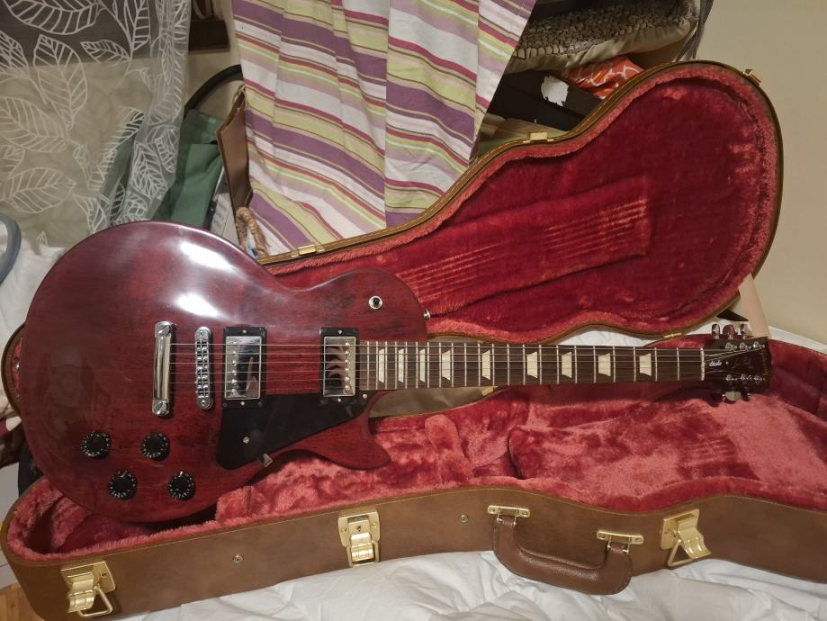 Gibson Les Paul Studio 2021.