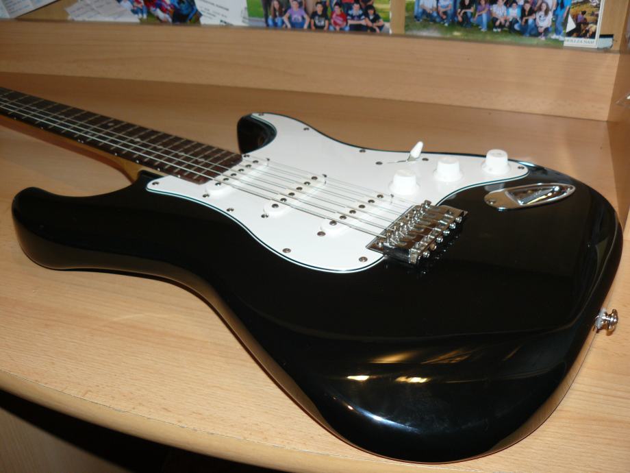 Električna Gitara 9465