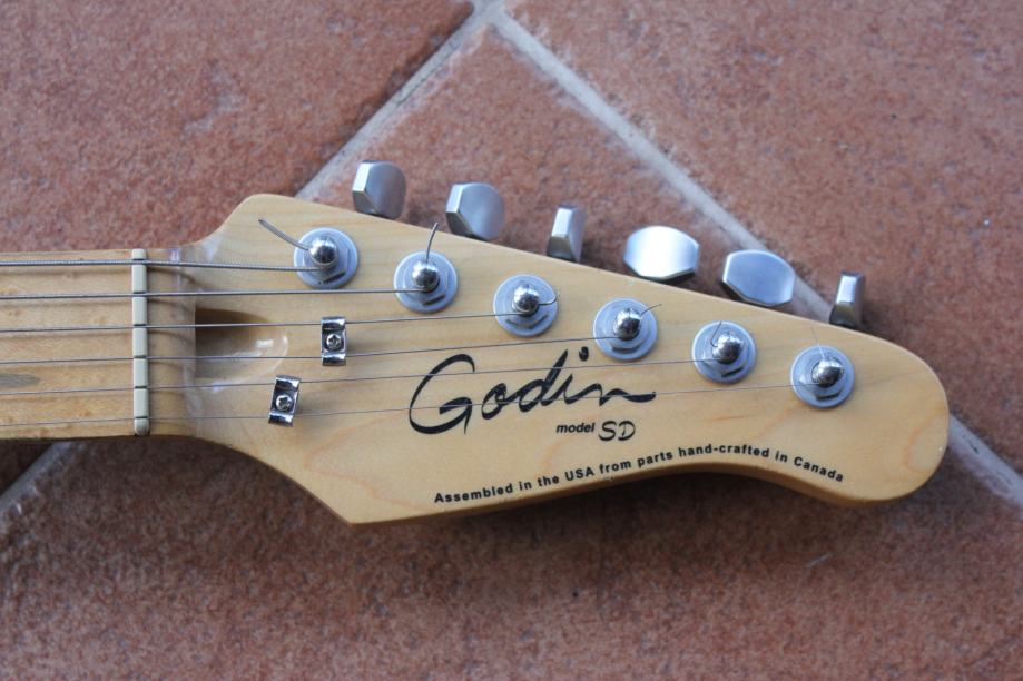 Godin SD22