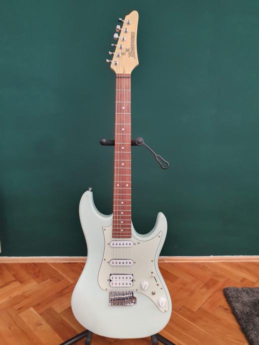 Ibanez AZES 40 električna gitara