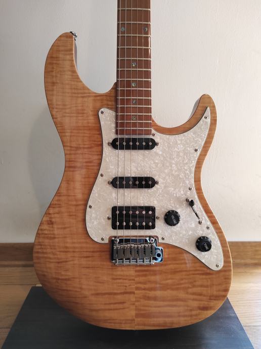 SIRE LARRY CARLTON S7 FM STRATOCASTER