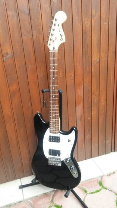 squier mustang by fender