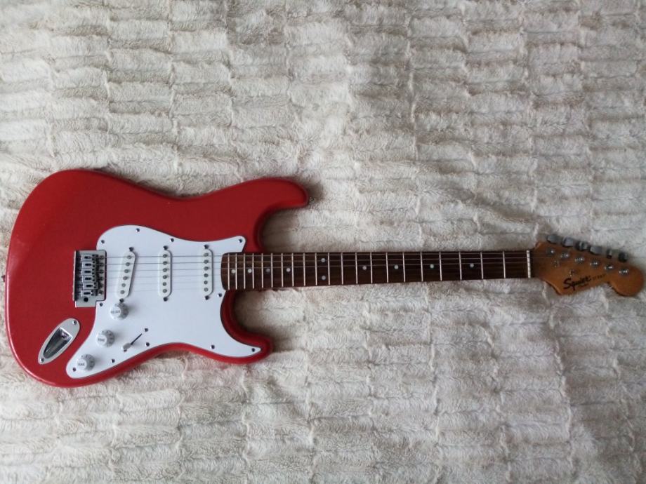 Fender Squier Strat SE (special edition) USA pickupi