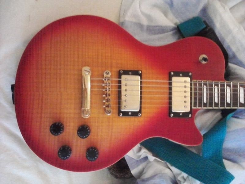 P/M: Stagg Les paul L-500