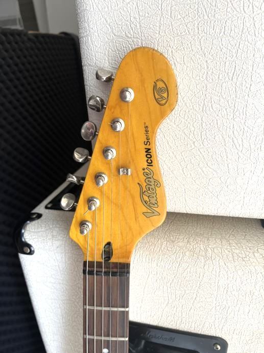 Vintage V6 stratocaster