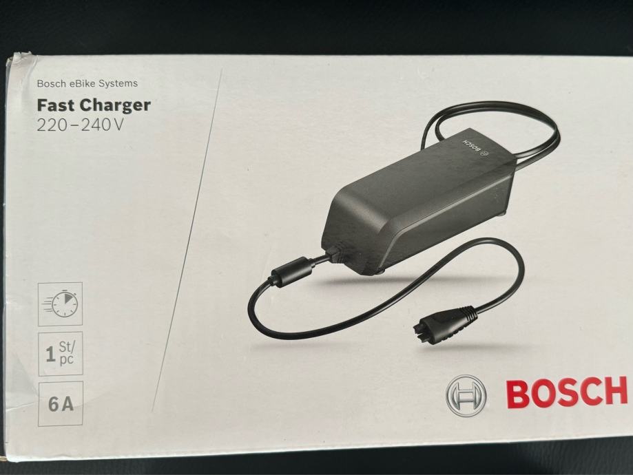 Bosch Fast Charger 6A Brzi Punjač