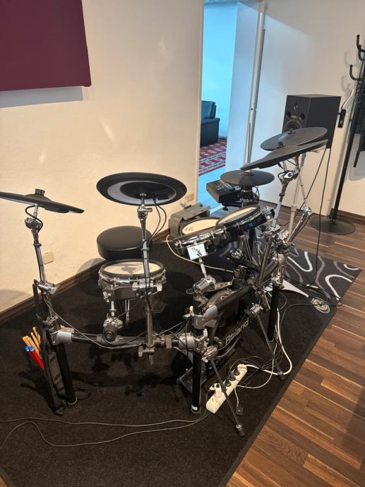 Elektronski bubnjevi Roland TD-12 E-Drum V-Drum / KAO NOV