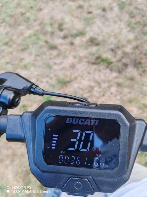 Električni romobil ducati pro 2 plus