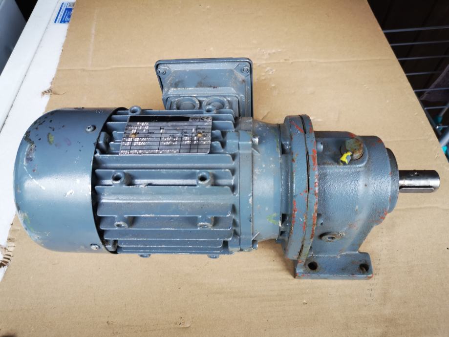 Elektromotor sa reduktorom 0.25 kW