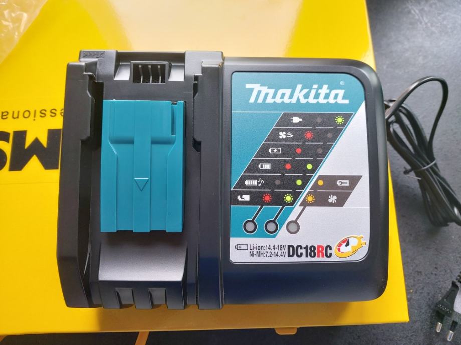 Makita DC18RC