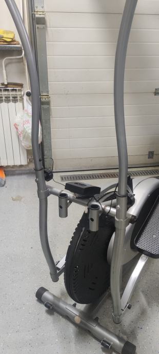 "orbitrek"-ELLIPTICAL TRAINER OR 990 PULS 130€ hitno!!