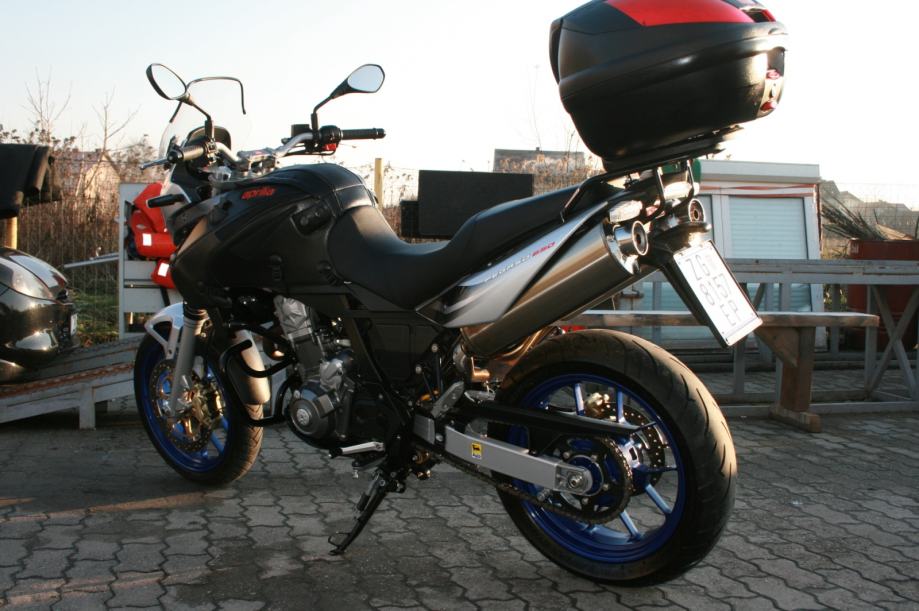 Aprilia pegaso 660 cm3,2011.kao nov,5300 E,diners,americ.master 60rata, 2011 god.