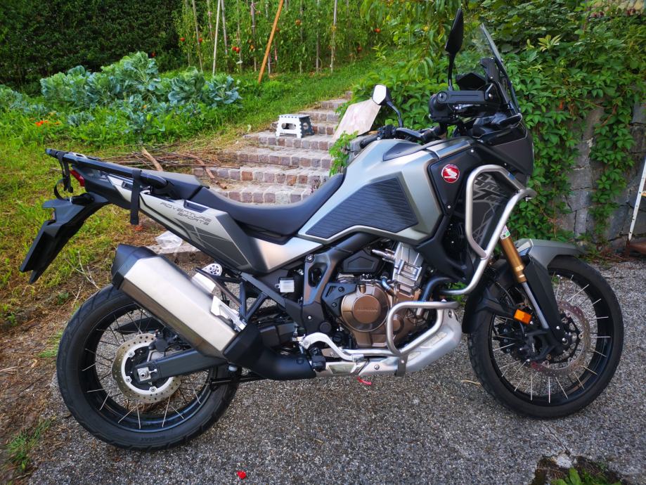 Honda Africa Twin Adventure Sports 1100 1100 cm3, 2023 god.