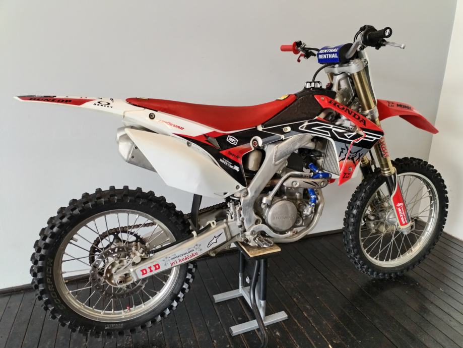 Honda CRF 250 cm3, 2015 god.