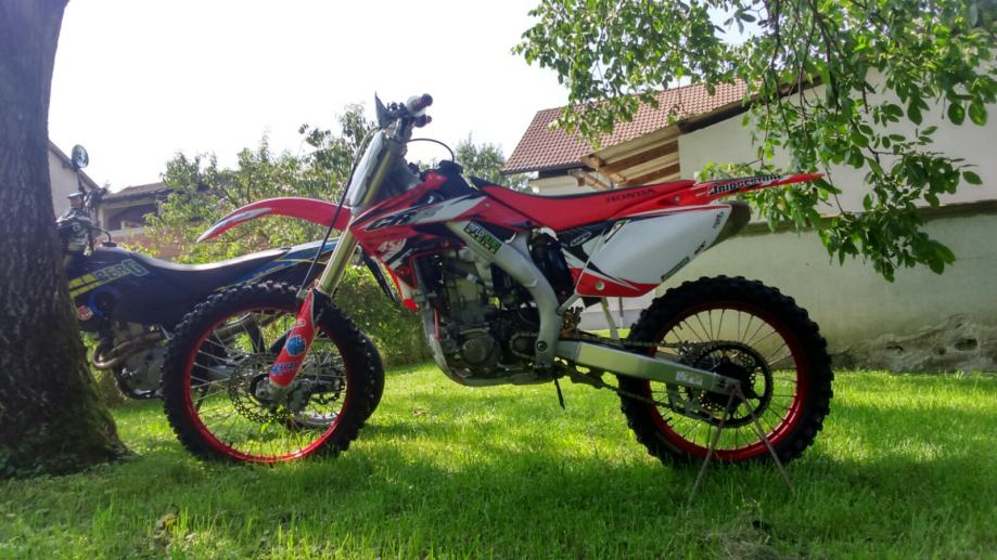 Honda crf 450 cm3, 2008 god.