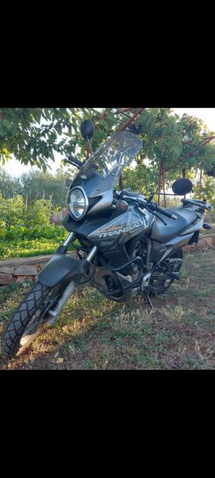 Honda Transalp 700 cm3, 2008 god.