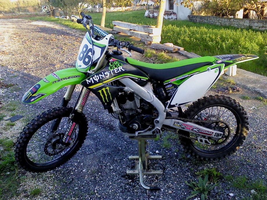 Kawasaki kxf 250 cm3, 2010 god.