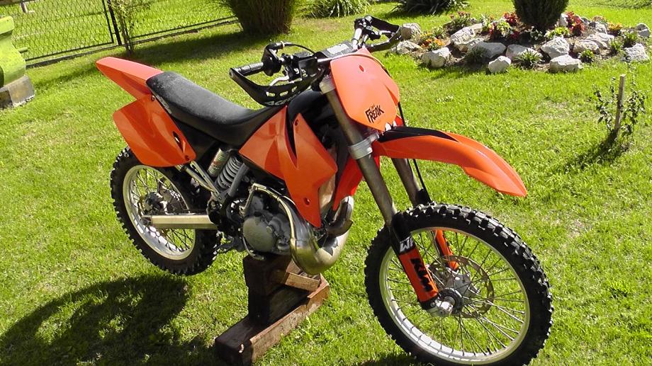 KTM  125 cm3, 2003 god.