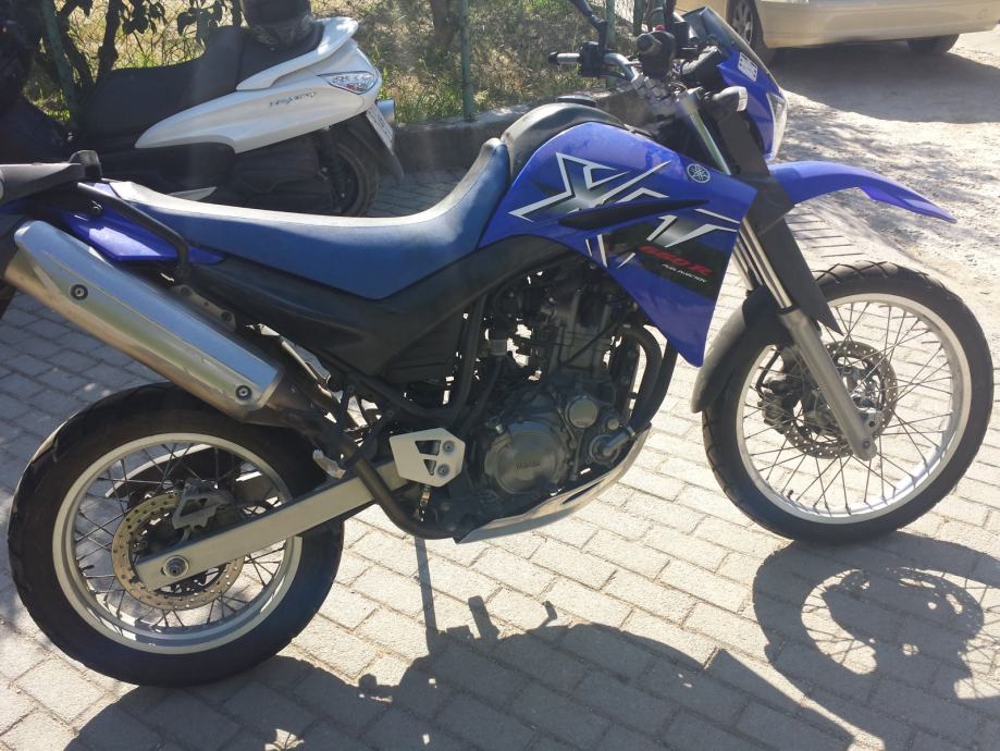 Yamaha xtx 660 r  2700e 12000km ocuvana, 2006 god.