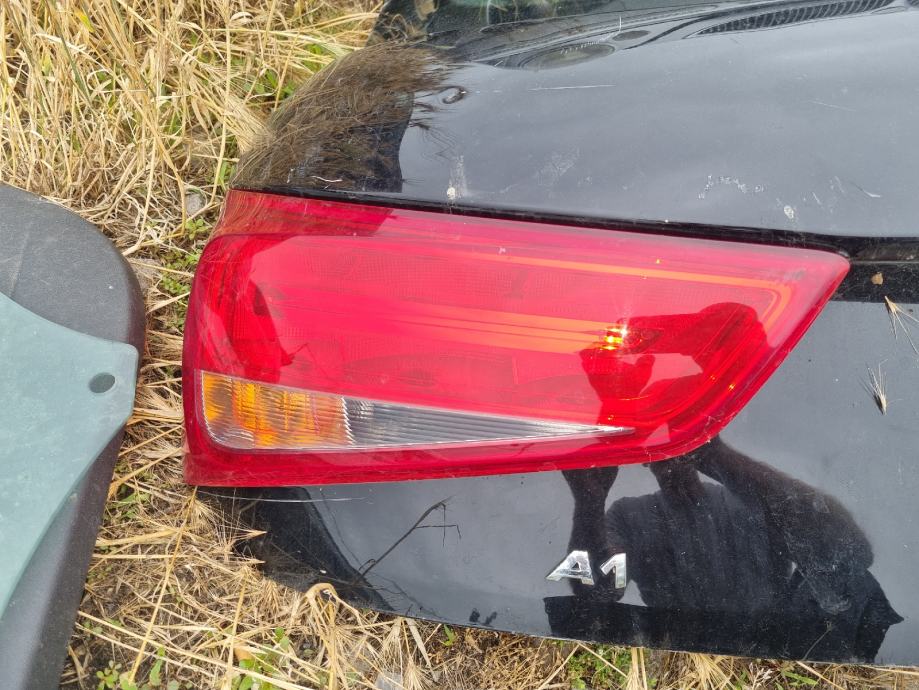 audi a1 lampa zadnja leva