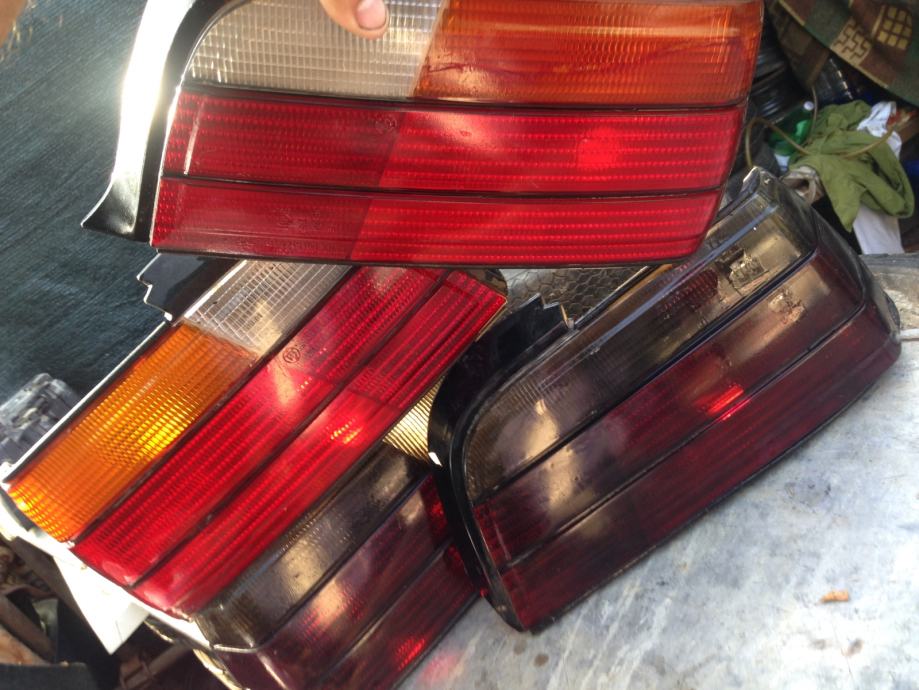 Za Bmw e36  coupe zadnje lampe