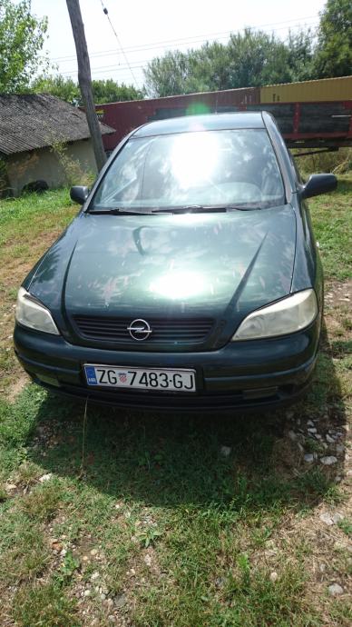 Far Opel Astra G