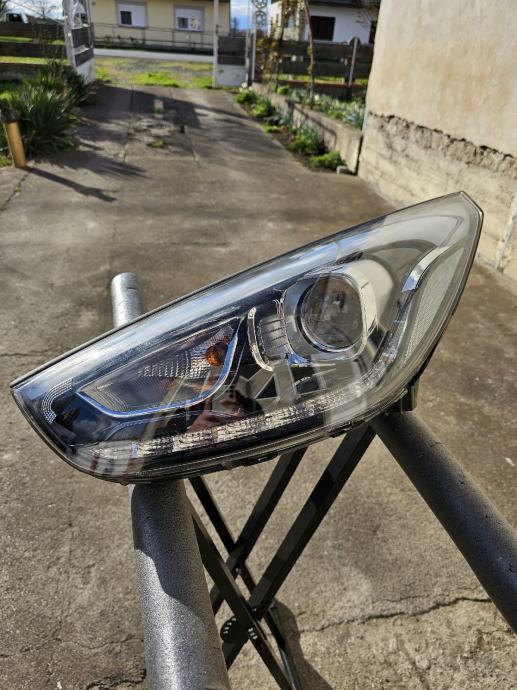 Hyundai ix-35 halogen led  lijevi far