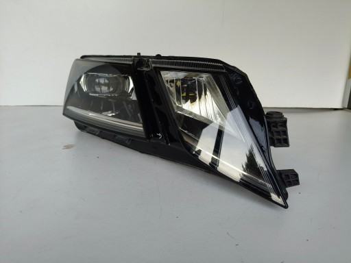 LAMPA FAR DESNI SKODA OCTAVIA III 5E 5E0 16- REDIZAJN FULL LED