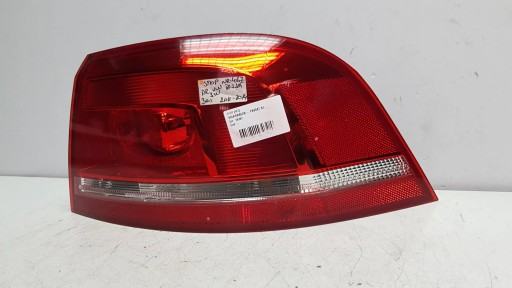 LAMPA FAR ZADNJI DESNI 3AF945096E VW PASSAT B7 KARAVAN 10-