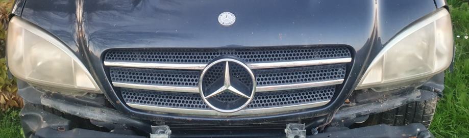 MERCEDES W163 ML 55 AMG PREDNJi FAROVI, LIJEVI I DESNI FAR