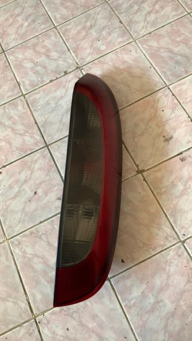 Opel corsa c lampa zadnja desna