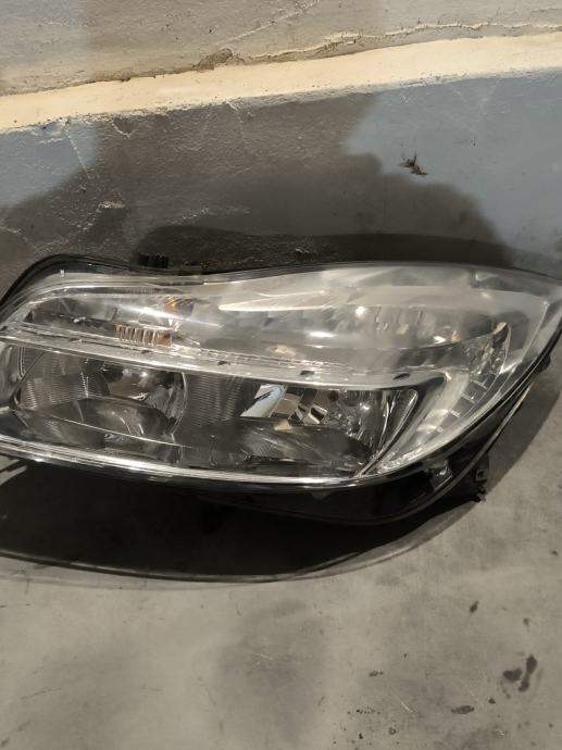 OPEL INSIGNIA A FAR LAMPA PREDNJA LIJEVA 13226782