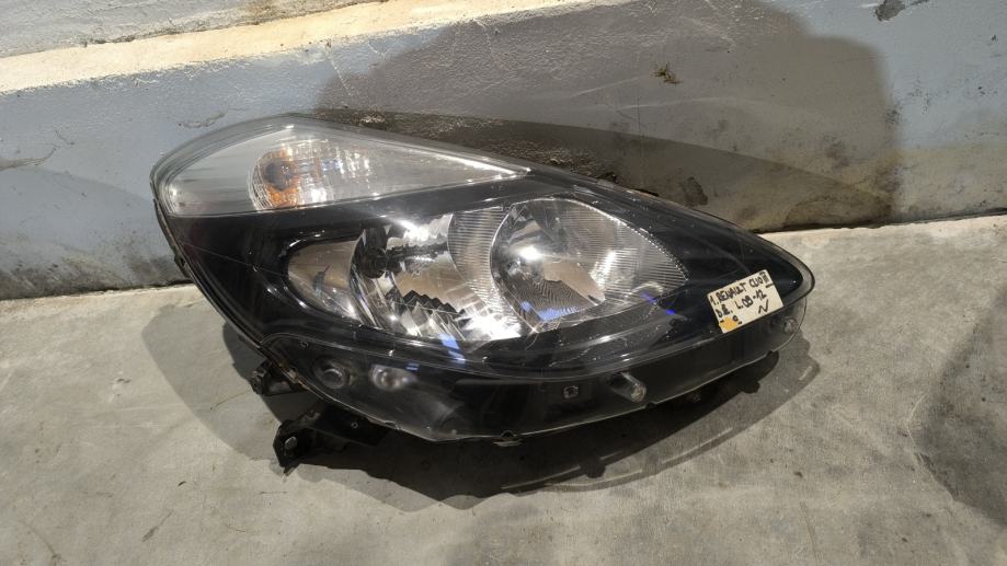 RENAULT CLIO 3 FAR LAMPA PREDNJI DESNI 260107056R