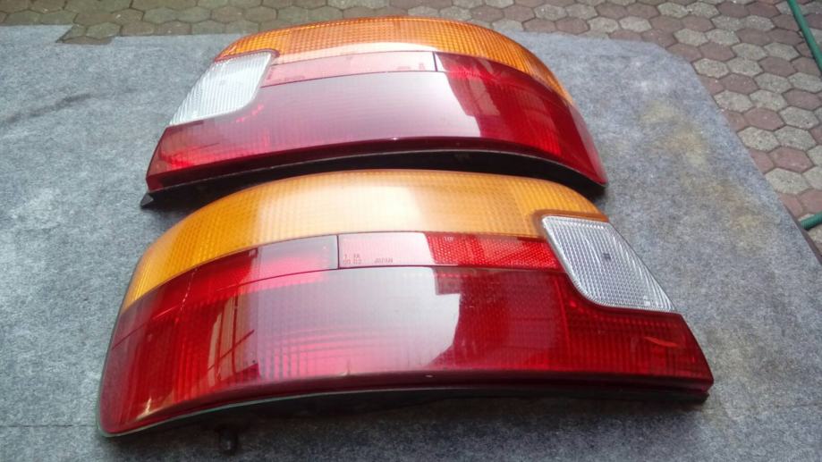 Toyota Starlet 90-96 štop lampe 35 eura komad.