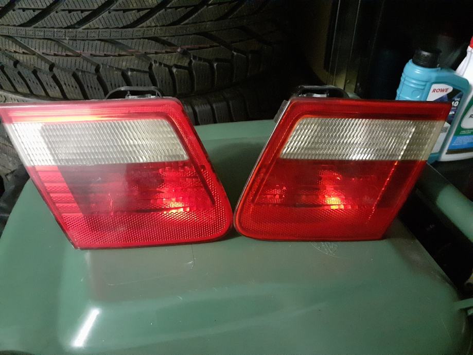 Zadnje lampe/gepek lampe za bmw e46 karavan kao nove