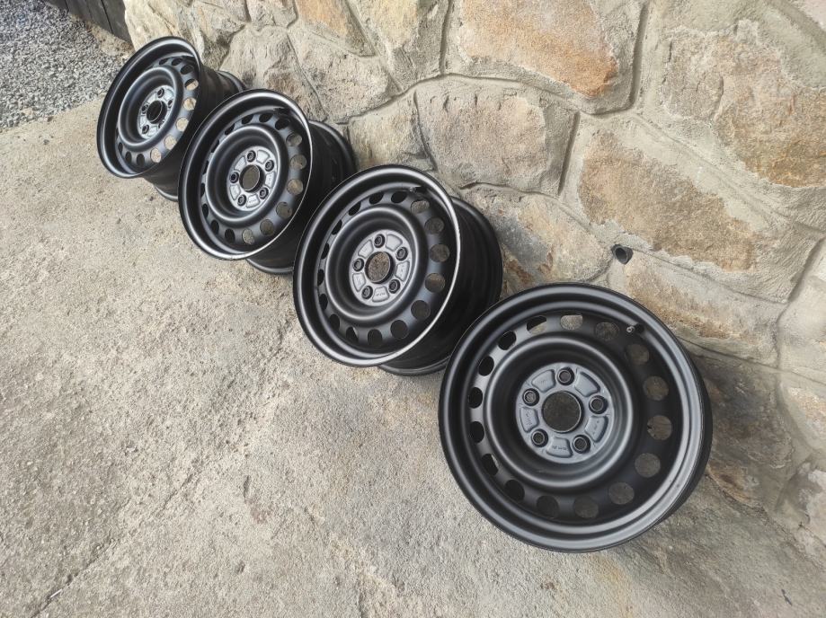 Čelične felge 15'' Suzuki/Toyota rupe 5x114.3, komplet 4 kom=40€