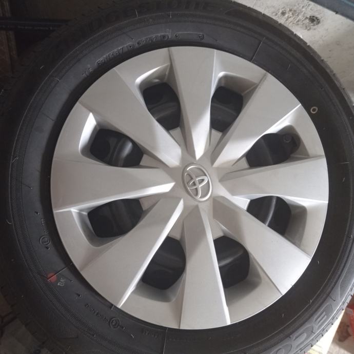 Nove čelične felge 15'' za Toyotu, rupe 5x114.3, 4 kom.